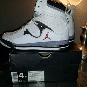 Youth Girls Jordan flights